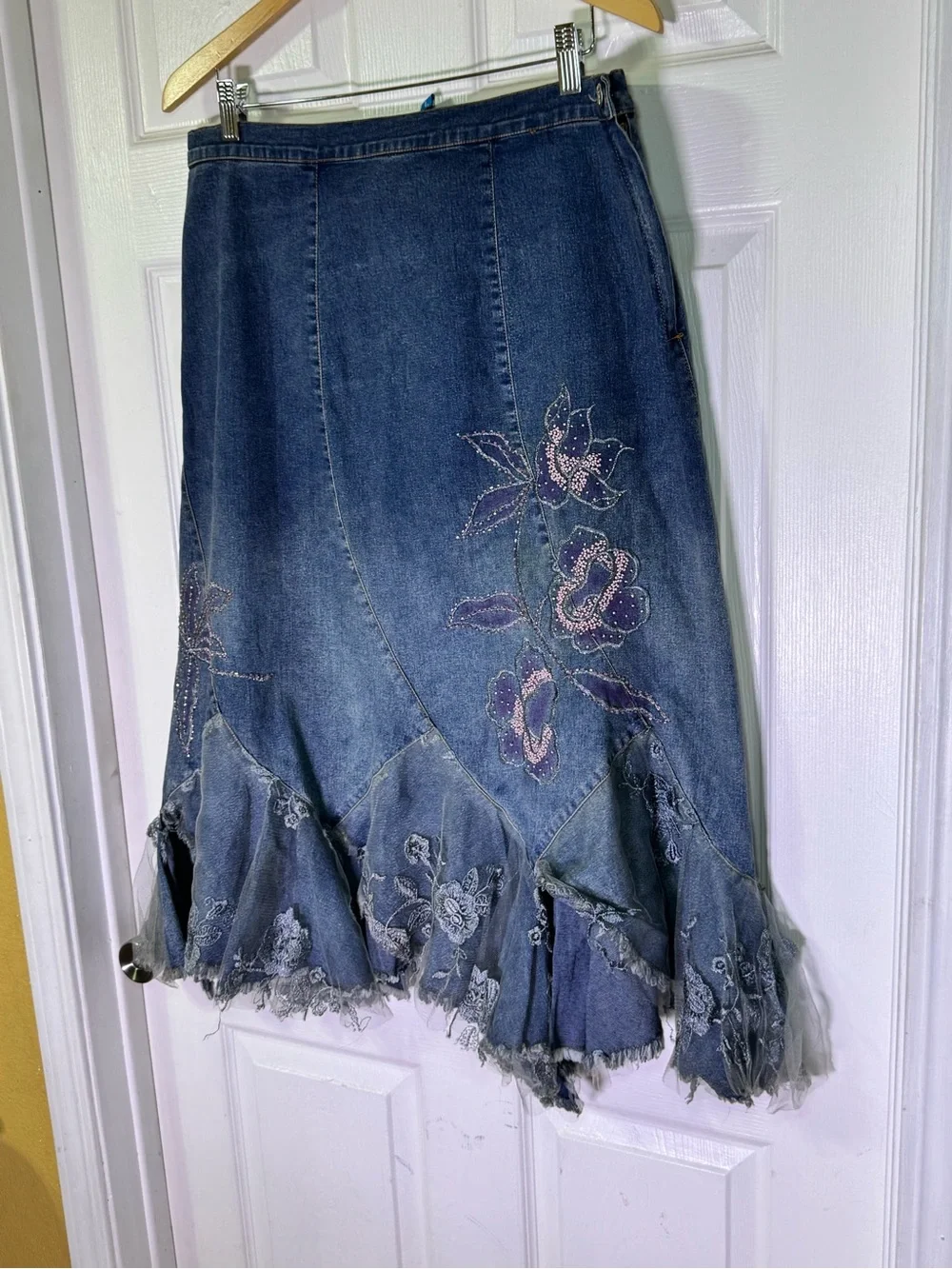 Vintage Free Party Jeans Floral Embroidered Tulle Hem Denim Skirt - Size L